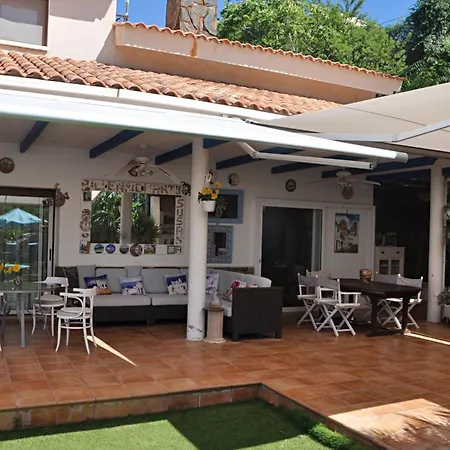 Casa Plana Novella Con Piscina Privada * Olivella